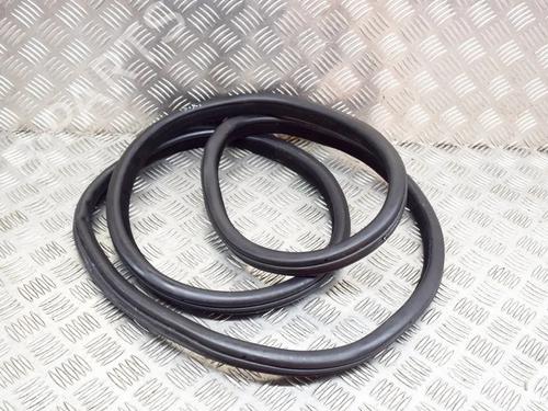 Used Rubber door seal BMW 5 (F10) M5 (560 hp) 14634148