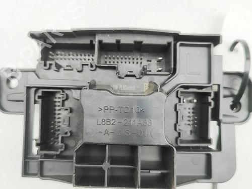 Electronic module LAND ROVER DEFENDER Station Wagon (L663) P525 4x4 | BP33390761M83  - Image 6