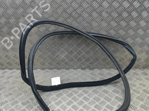 rubber-door-seal-audi-a3-sportback-8va-8vf-2012-2013-2014-2015-2016-2017-2018-2019-2020-2021-36644583 main image