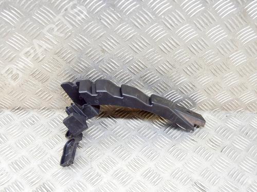 rear-bumper-bracket-jaguar-f-pace-x761-2015-27758473 main image