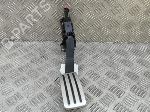 Pedal TESLA MODEL Y (5YJY) EV Performance All-wheel Drive (462 hp) 28558139