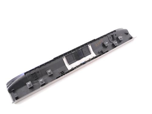 Pynteleist til bakluke LAND ROVER RANGE ROVER IV (L405) 4.4 SDV8 4x4 | BP30214242C151