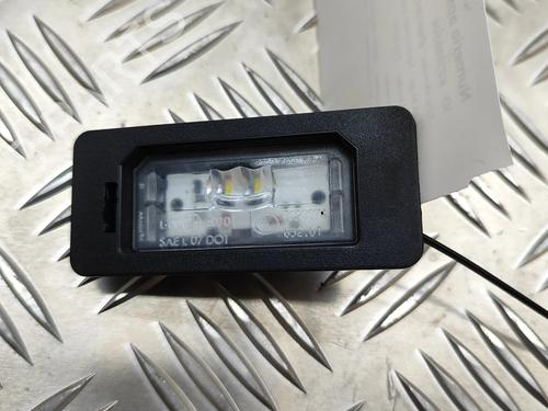 Used Licence plate light BMW X5 (G05, F95) xDrive 30 d (249 hp) 28548401