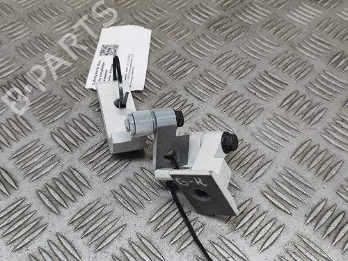Used Hinge/Door check strap BMW X1 (U11) iX1 xDrive 30 (313 hp) 28555145