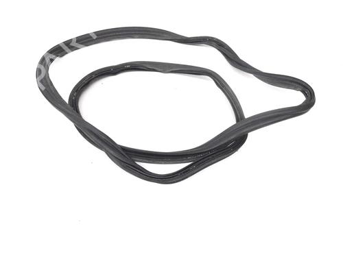 Gummiliste Gummiliste MERCEDES-BENZ C-CLASS (W205) C 250 BlueTEC / d (205.008, 205.006) (204 hp) 33353014 33353014