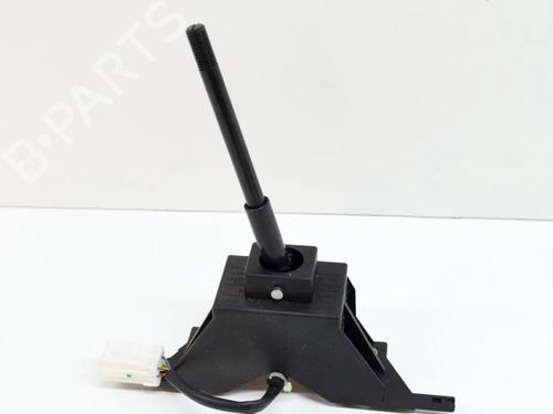Used Gear lever MITSUBISHI PAJERO III (V7_W, V6_W) 3.5 (V75W) (190 hp) 8625248