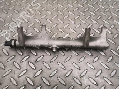 Used Injection rail BMW i8 (I12) hybrid (231 hp) 30254801