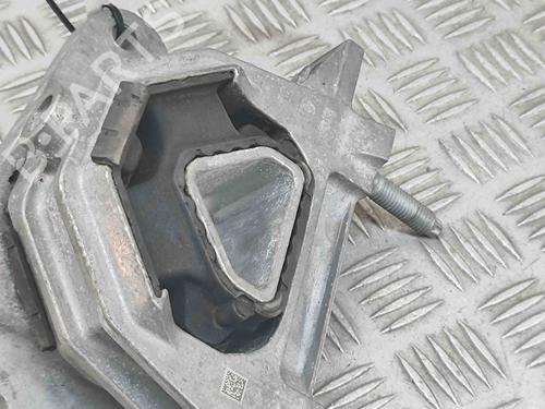 Engine mount PEUGEOT 2008 II (UD_, US_, UY_, UJ_, UR_, UC_) e-2008 (UKZKWZ) | BP27786401M89