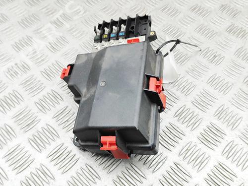 Fuse box ASTON MARTIN DBX 4.0 All-wheel Drive | BP36809310E1 - Image 2
