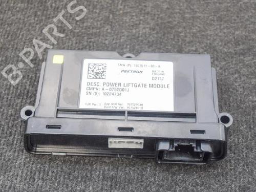 Used Electronic module TESLA MODEL S (5YJS) 75D AWD (525 hp) 20232942