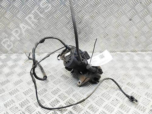 right-rear-brake-caliper-land-rover-range-rover-velar-l560-2017-39409127 main image
