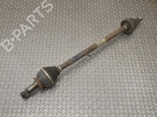 Used Right rear driveshaft LAND ROVER RANGE ROVER VELAR (L560) 2.0 D180 TD4 4x4 (180 hp) 30239532