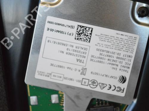 Dørliste TESLA MODEL 3 (5YJ3) EV Performance AWD | BP30754334C150 