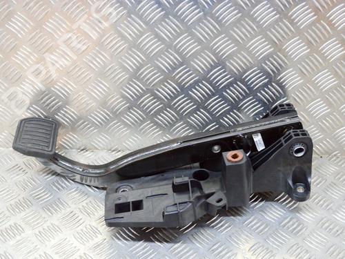 Used Break pedal TESLA MODEL Y (5YJY) EV Performance All-wheel Drive (462 hp) 27752559