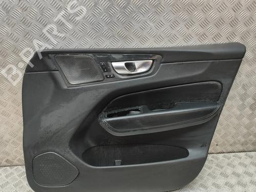 Forreste højre beklædning VOLVO XC60 II (246) 2.0 B5 Mild-Hybrid (249 hp) 29486139