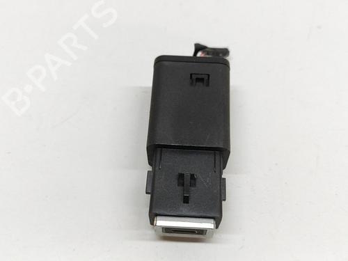 Used Electronic module PEUGEOT 208 II (UB_, UP_, UW_, UJ_) 1.2 Hybrid 136 (UPHPYK) (136 hp) 28446782