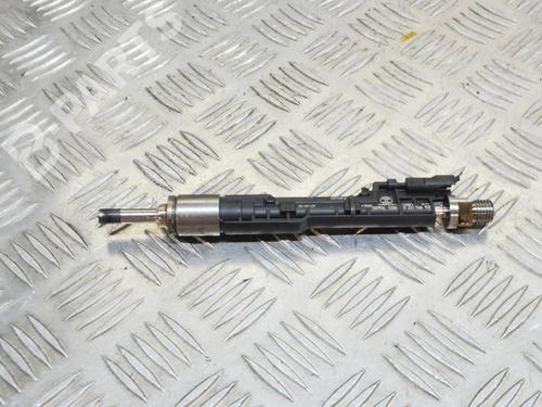 Used Injection rail Injection rail BMW 5 (F10) 535 i (306 hp) 6865026 6865026