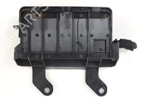 fuse-box-volvo-v40-hatchback-525-2012-2013-2014-2015-2016-2017-2018-2019-33341205 main image