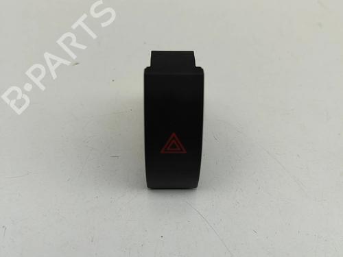 warning-switch-alfa-romeo-stelvio-949_-2016-28955419 main image