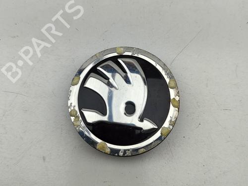 Used Hub cap SKODA SUPERB III Estate (3V5) 2.0 TDI (150 hp) 28954360