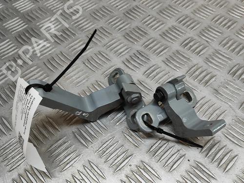 hingedoor-check-strap-volvo-xc40-536-2017-28557573 main image