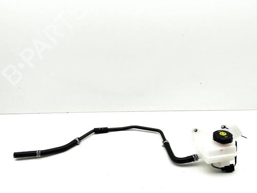 Used Brake fluid reservoir Brake fluid reservoir 39590296 39590296