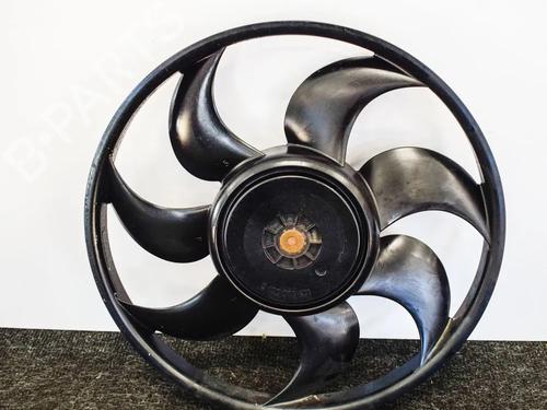 Used Radiator fan Radiator fan FORD KUGA II (DM2) 2.0 TDCi 4x4 (180 hp) 6742483 6742483