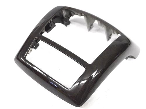 Used Middle console Middle console MERCEDES-BENZ S-CLASS (W221, V221) S 350 BlueTec (221.026, 221.126) (258 hp) 33354367 33354367