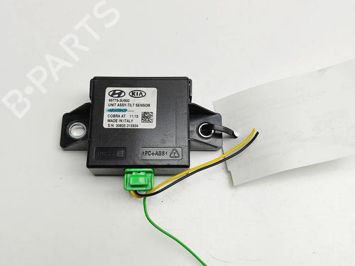 Used Electronic module KIA SPORTAGE III (SL) 1.7 CRDi (116 hp) 30544668