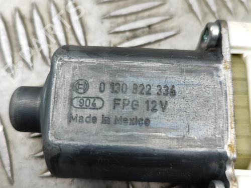 Right rear window motor CHRYSLER GRAND VOYAGER V (RT) 2.8 CRD | BP30108508E22
