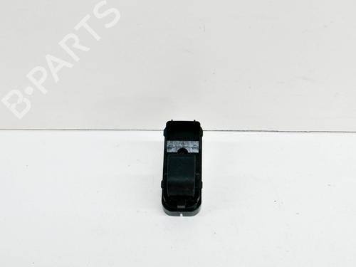 Used Right rear window switch MAZDA CX-3 (DK) 1.5 SKYACTIV-D (DK2WS, DK5FW) (105 hp) 10070842
