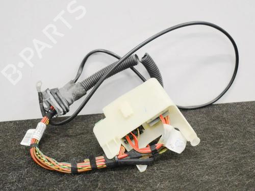 Used Fuse box Fuse box BMW 3 (F30, F80) 320 d (184 hp) 6737988 6737988