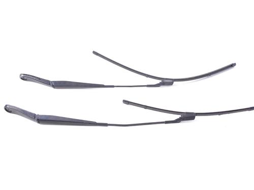 Używane Ramię wycieraczki przedniej szyby JAGUAR F-PACE (X761) 2.0 TD4 AWD (180 hp) 30212967