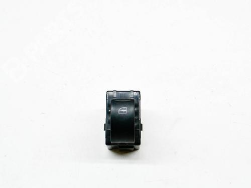 Used Right rear window switch RENAULT KOLEOS I (HY_) 2.0 dCi 4x4 (HY0K) (150 hp) 9165836