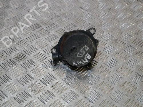 Used Vacuum pump BMW 3 (E90) 325 d (204 hp) 6718212