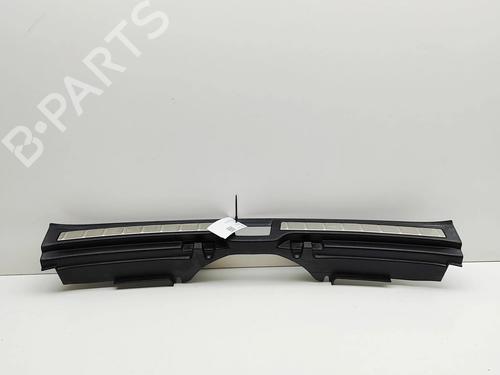 Used Tailgate trim VOLVO C40 (539) Recharge AWD (408 hp) 30544798