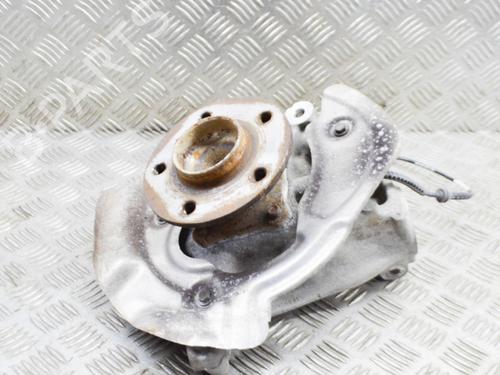 Used Right front steering knuckle BMW i3 (I01) Electric (170 hp) 15551813