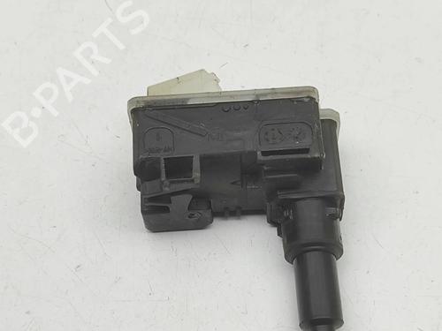 Tankdæksel Tankdæksel PEUGEOT 2008 II (UD_, US_, UY_, UJ_, UR_, UC_) e-2008 (UKZKXZ) (136 hp) 33798286 33798286