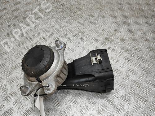 engine-mount-mercedes-benz-e-class-convertible-a238-2017-37469066 main image