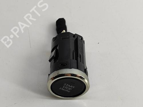 Used Switch Switch MAZDA CX-30 (DM) e-SKYACTIV-X M Hybrid (186 hp) 33370439 33370439