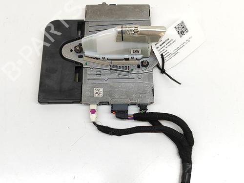 Used Antenna/Base CITROËN C4 III (BA_, BB_, BC_) 1.2 PureTech 130 (BAHNSA, BAHNSB) (130 hp) 28557906