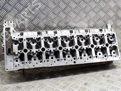 Used Cylinder head BMW 5 (F10) 530 d (245 hp) 16018043