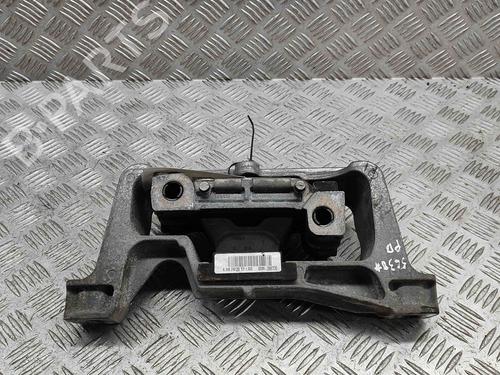 Used Engine mount MERCEDES-BENZ CLA Coupe (C117) CLA 200 CDI / d (117.308) (136 hp) 29458570