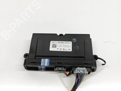 Used Electronic module Electronic module TESLA MODEL X (5YJX) P100D AWD (772 hp) 28446720 28446720