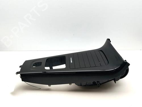 Used Middle console Middle console MERCEDES-BENZ CLA (C118) CLA 180 (118.384) (136 hp) 40151891 40151891