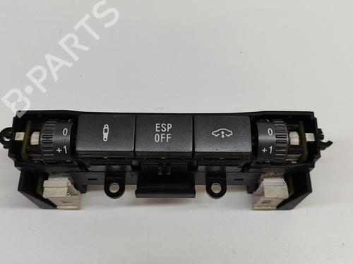 Used Switch VW PHAETON (3D1, 3D2, 3D3, 3D4, 3D6, 3D7, 3D8, 3D9) 6.0 W12 4motion (420 hp) 24307775