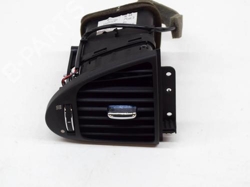 Used Air vent Air vent JAGUAR XJ (X350, X358) 4.2 (298 hp) 33937486 33937486