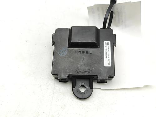 Used Electronic module TESLA MODEL S (5YJS) P100D AWD (772 hp) 32239014