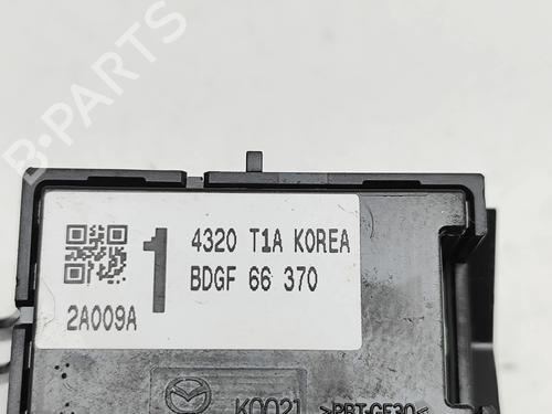Right rear window switch MAZDA 3 Hatchback (BP) 2.5 e-SKYACTIV-G (BP5H) | BP33381141I28  - Image 6