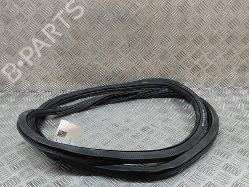 Used Rubber door seal AUDI Q4 SUV (F4B) 35 e-tron (170 hp) 27782349